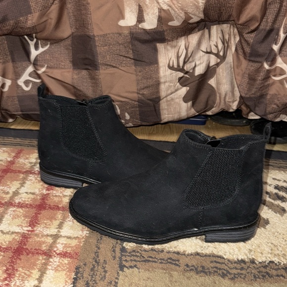 Black short boots size 8 Sonoma worn maybe once REALLY NICE retail $49 - Picture 2 of 6